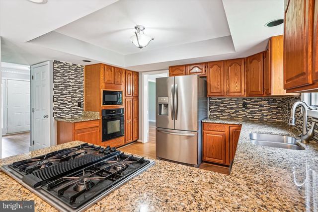 22 ARGYLE HILLS DR, Fredericksburg, VA 22405