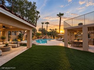 8132 Bay Pines Avenue, Las Vegas, NV 89128