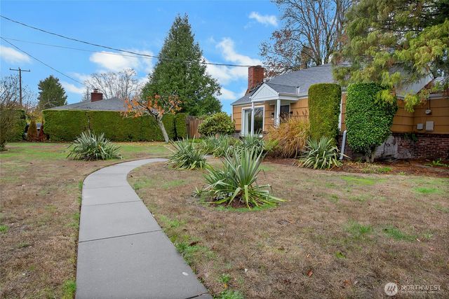 1316 SW 116th Street, Seattle, WA 98146
