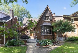 4144 Holly Hills Boulevard, St Louis, MO 63116