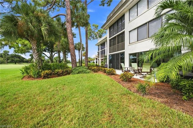 614 Wildwood LN 614, Naples, FL 34105