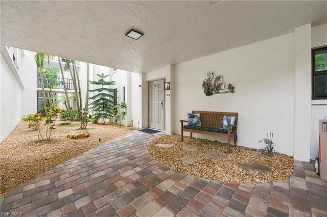 614 Wildwood LN 614, Naples, FL 34105