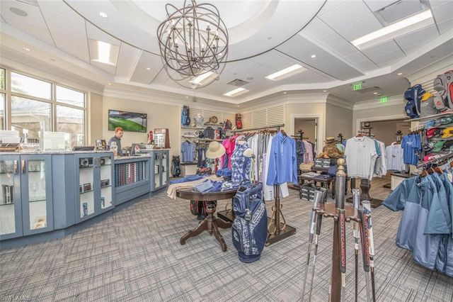 614 Wildwood LN 614, Naples, FL 34105