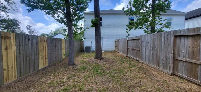 8308 Prairie View Drive, Houston, TX 77088