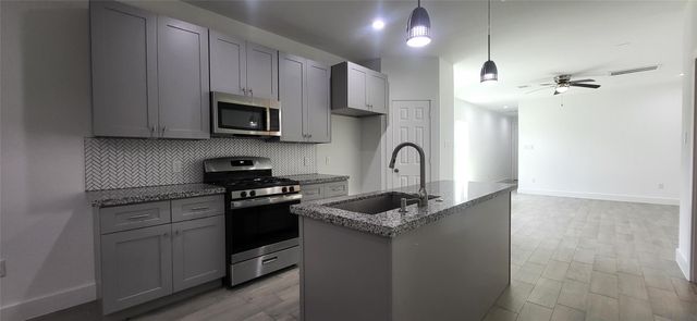 8308 Prairie View Drive, Houston, TX 77088