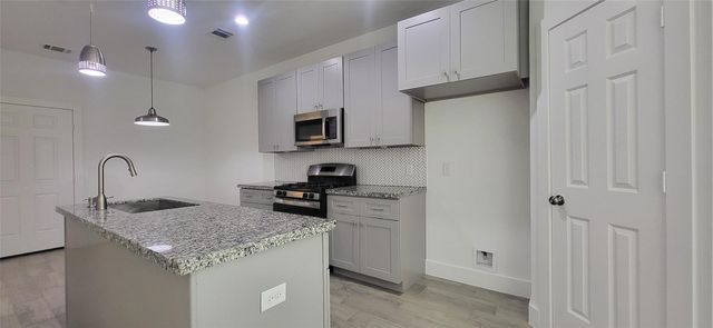 8308 Prairie View Drive, Houston, TX 77088