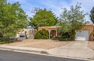 1412 Jefferson Street NE, Albuquerque, NM 87110