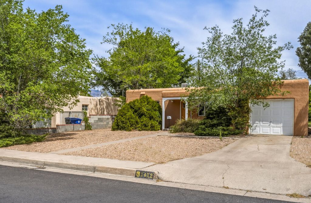 1412 Jefferson Street NE, Albuquerque, NM 87110