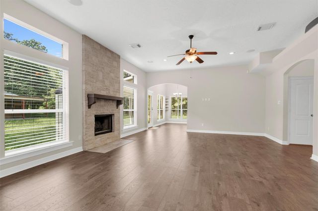 17709 W Terrace Oaks Drive, Waller, TX 77484