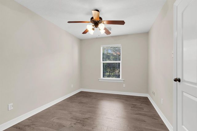 17709 W Terrace Oaks Drive, Waller, TX 77484