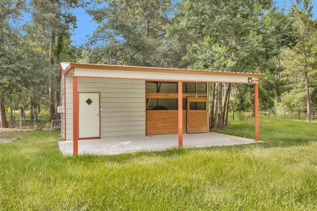 17709 W Terrace Oaks Drive, Waller, TX 77484