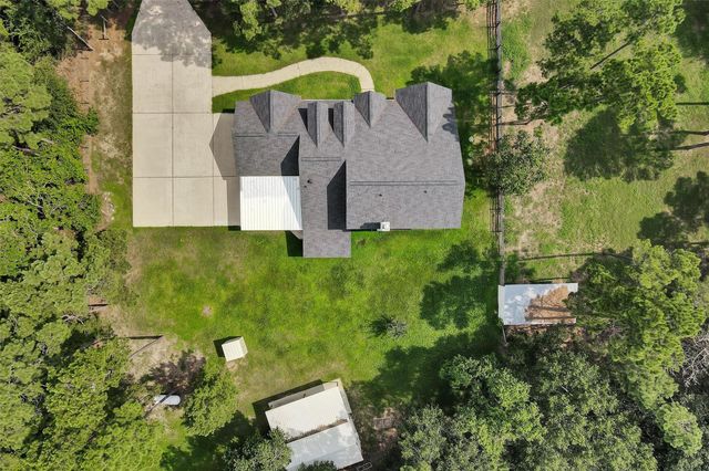 17709 W Terrace Oaks Drive, Waller, TX 77484