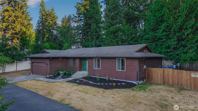 15207 94th Avenue E, Puyallup, WA 98375