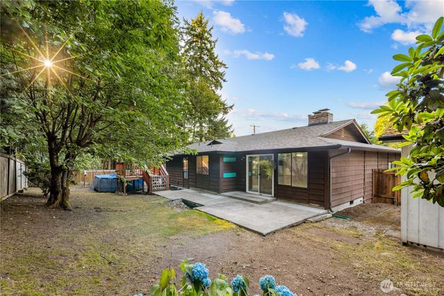 15207 94th Avenue E, Puyallup, WA 98375