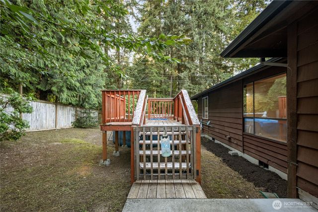 15207 94th Avenue E, Puyallup, WA 98375