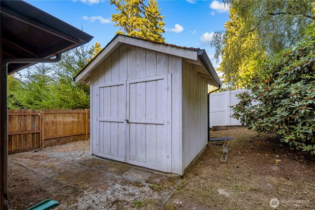 15207 94th Avenue E, Puyallup, WA 98375