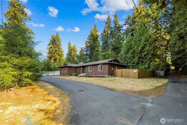 15207 94th Avenue E, Puyallup, WA 98375