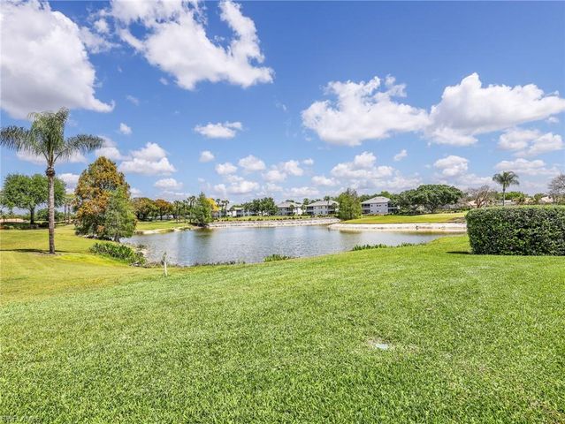 1633 Morning Sun LN E11, Naples, FL 34119