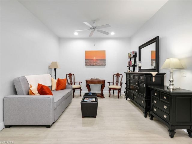 1633 Morning Sun LN E11, Naples, FL 34119