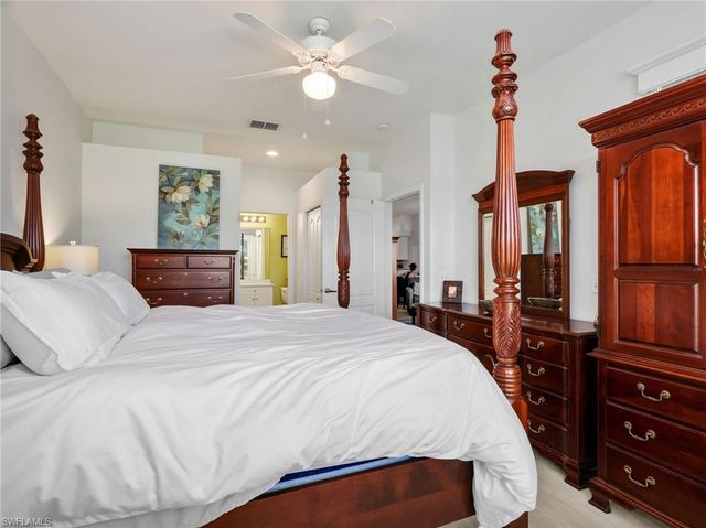 1633 Morning Sun LN E11, Naples, FL 34119