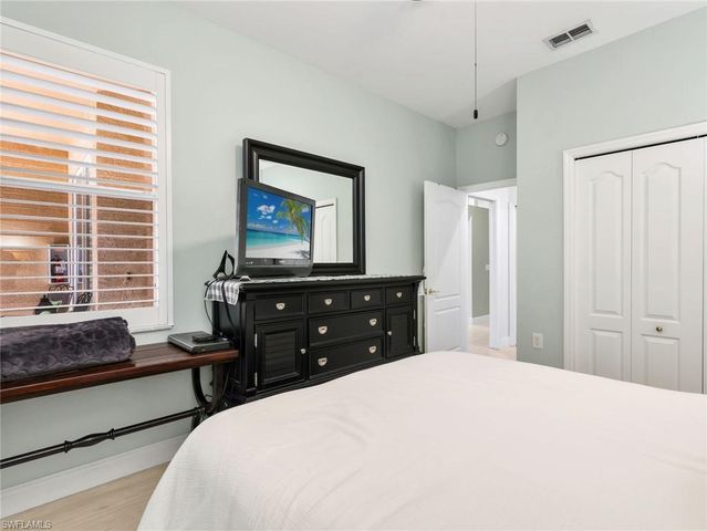 1633 Morning Sun LN E11, Naples, FL 34119