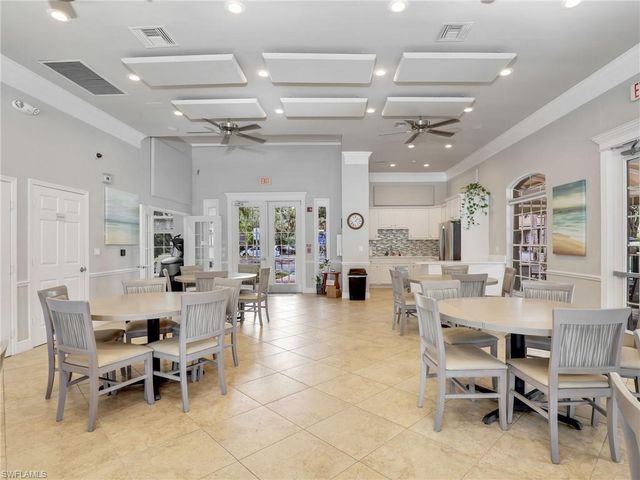 1633 Morning Sun LN E11, Naples, FL 34119