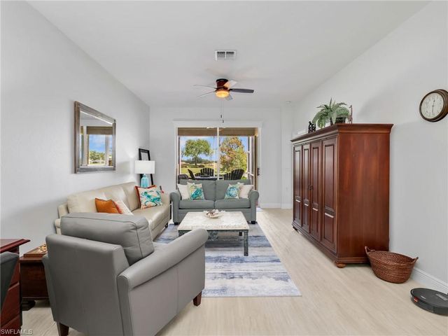 1633 Morning Sun LN E11, Naples, FL 34119