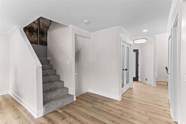 4291 Foxpointe Drive 53, West Bloomfield, MI 48323