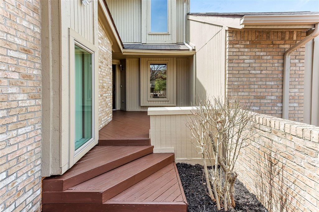 4291 Foxpointe Drive 53, West Bloomfield, MI 48323