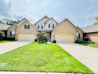 8055 SPRINGDALE Drive, White Lake Charter Township, MI 48386