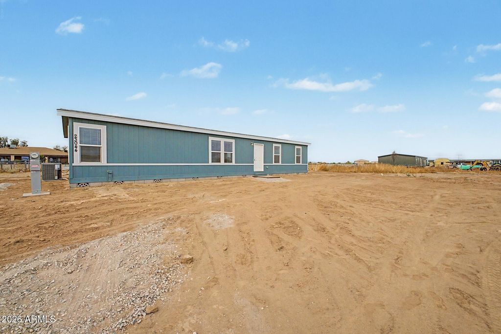 23044 W RANCHO LAREDO Drive, Wittmann, AZ 85361 — photo 2