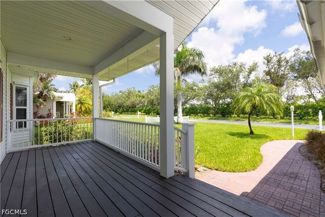 12573 Coconut Creek CT, Fort Myers, FL 33908