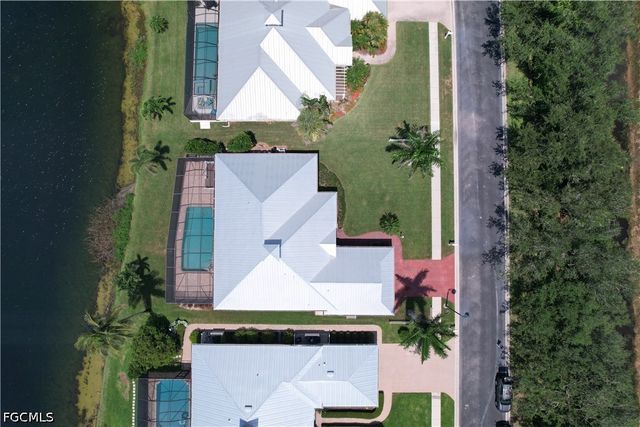 12573 Coconut Creek CT, Fort Myers, FL 33908