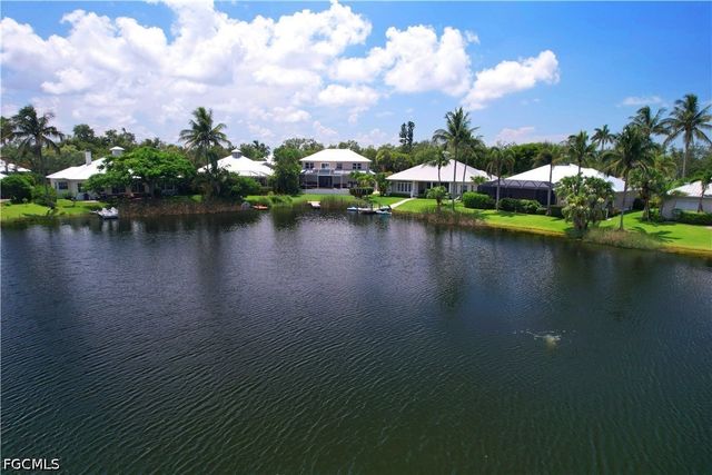 12573 Coconut Creek CT, Fort Myers, FL 33908