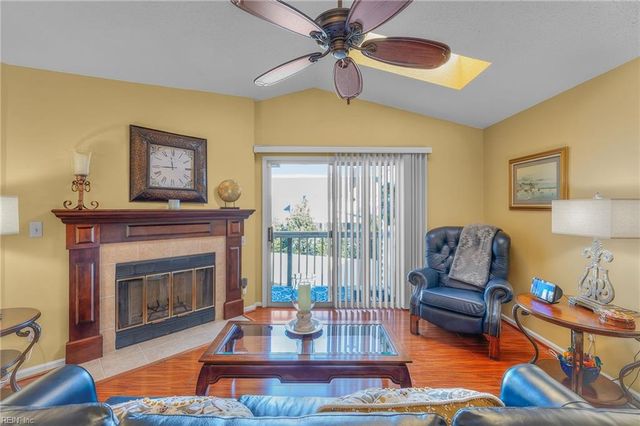 1605 Stone Moss Reach Apt D, Chesapeake, VA 23320