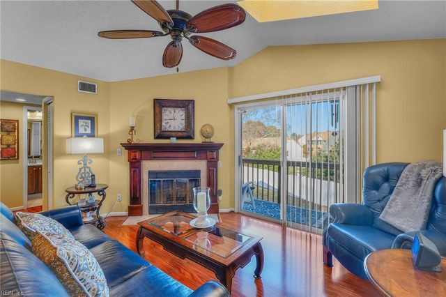 1605 Stone Moss Reach Apt D, Chesapeake, VA 23320