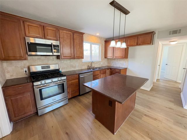 1310 Johns Drive, Euless, TX 76039