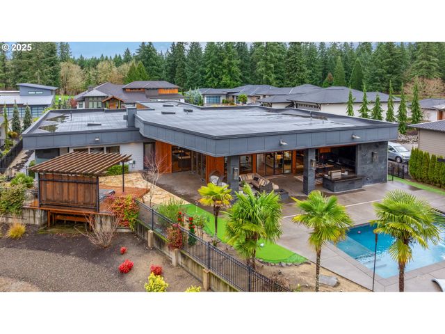 6730 Nw LONGBOW Ln, Camas, WA 98607