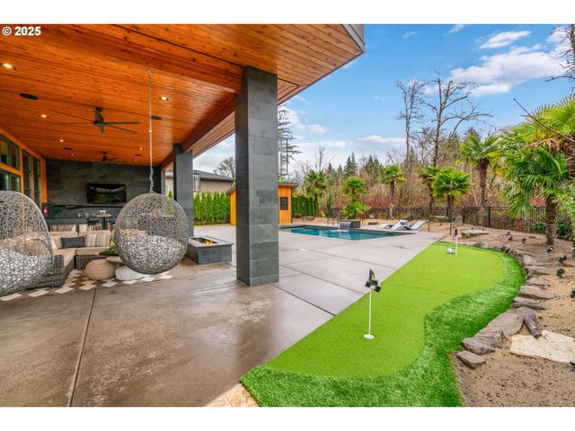 6730 Nw LONGBOW Ln, Camas, WA 98607