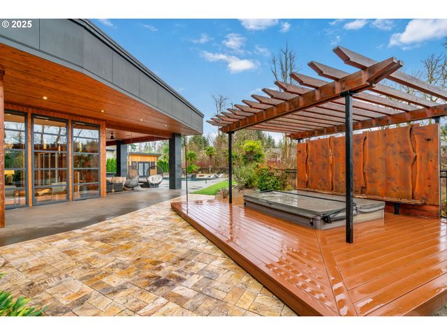 6730 Nw LONGBOW Ln, Camas, WA 98607