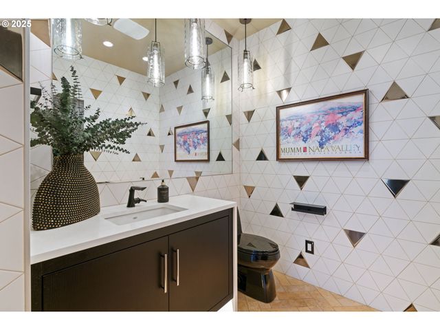 6730 Nw LONGBOW Ln, Camas, WA 98607