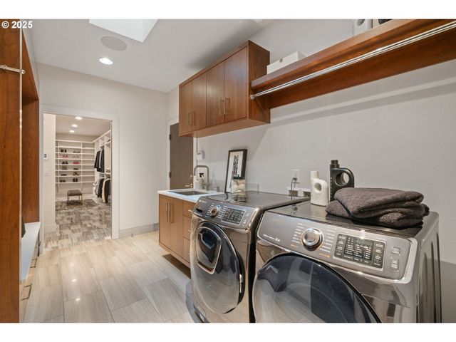 6730 Nw LONGBOW Ln, Camas, WA 98607