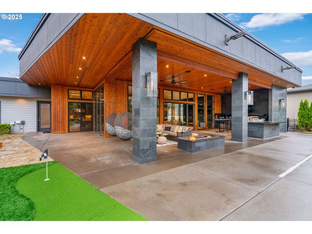 6730 Nw LONGBOW Ln, Camas, WA 98607