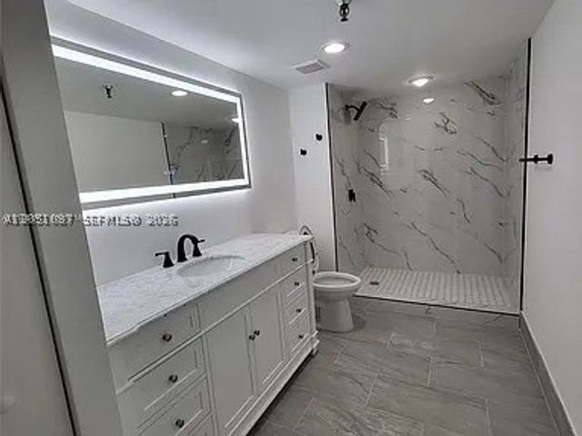198 NW 67th St 301, Boca Raton, FL 33487