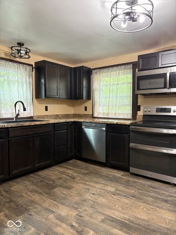 404 E Madison Avenue, Arcadia, IN 46030