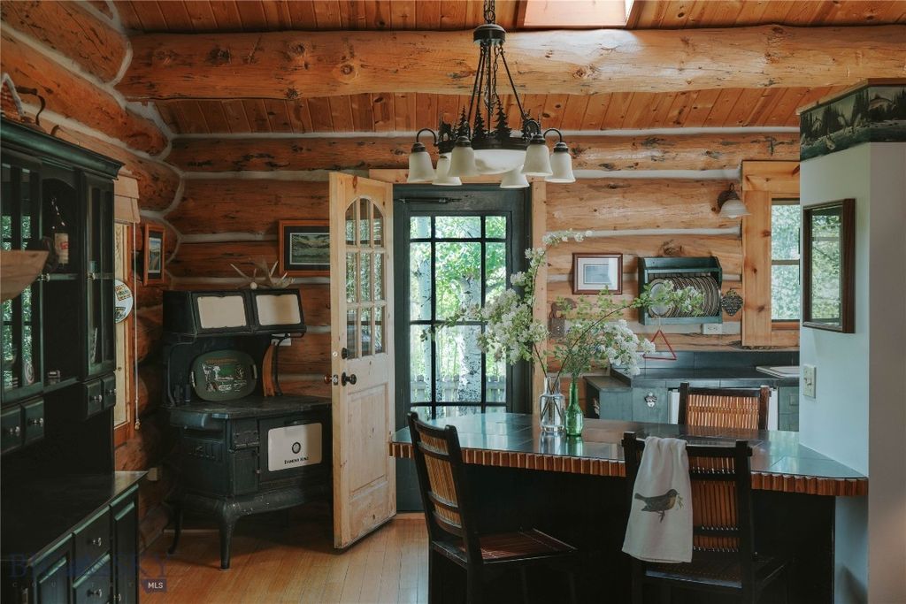 8480 Gooch Hill Road, Bozeman, MT 59718 photo 9