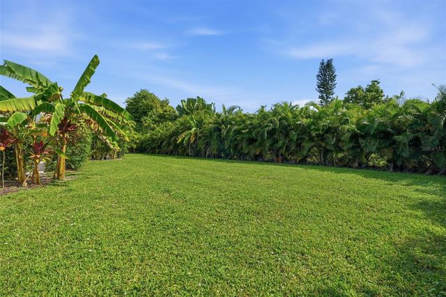 571 CHAMONIX AVENUE S, Lehigh Acres, FL 33974