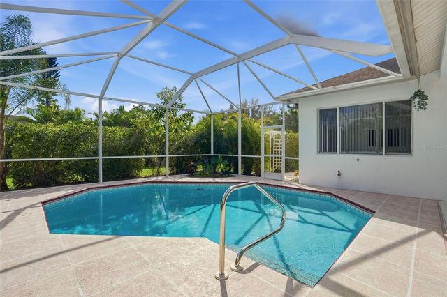 571 CHAMONIX AVENUE S, Lehigh Acres, FL 33974