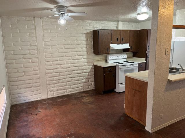 704 Truman Street NE Apt 7, Albuquerque, NM 87110