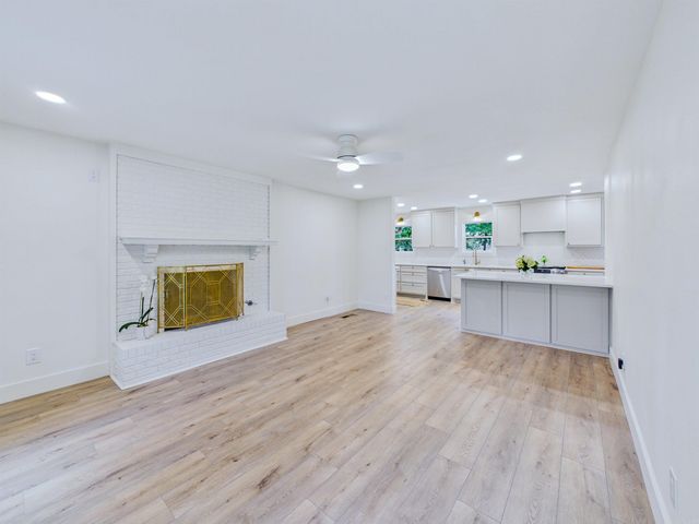 3301 N Rodney Parham Road, Little Rock, AR 72212